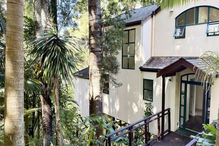 Photo of property in 107 Hadfield Street, Beach Haven, Auckland, 0626