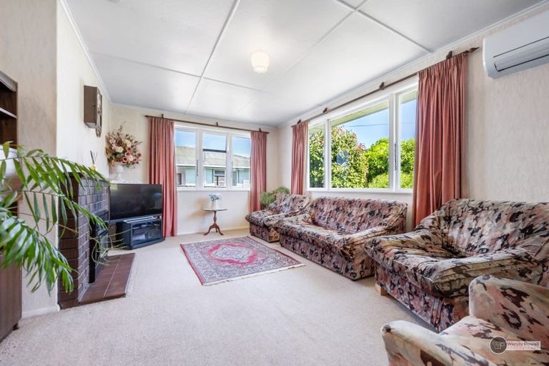 Photo of property in 8 Hector Grove, Trentham, Upper Hutt, 5018
