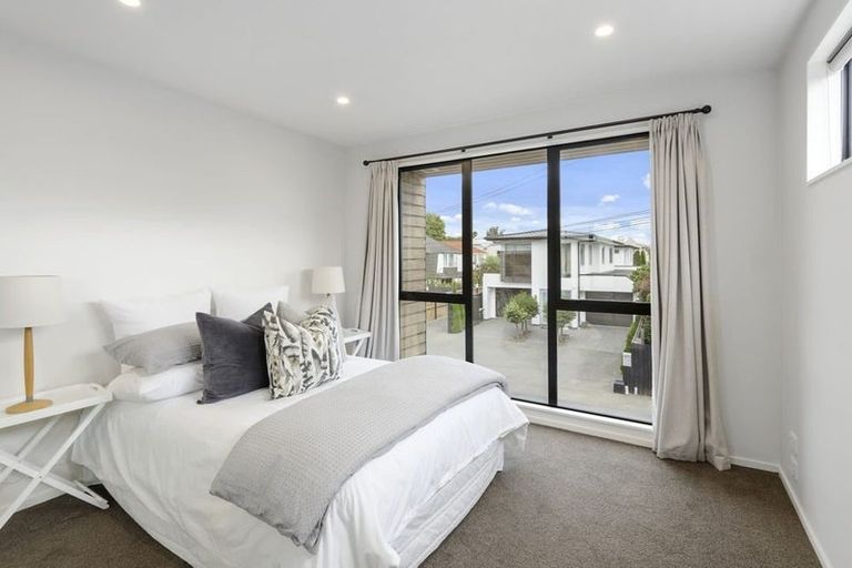 Photo of property in 32b Hewitts Road, Merivale, Christchurch, 8014