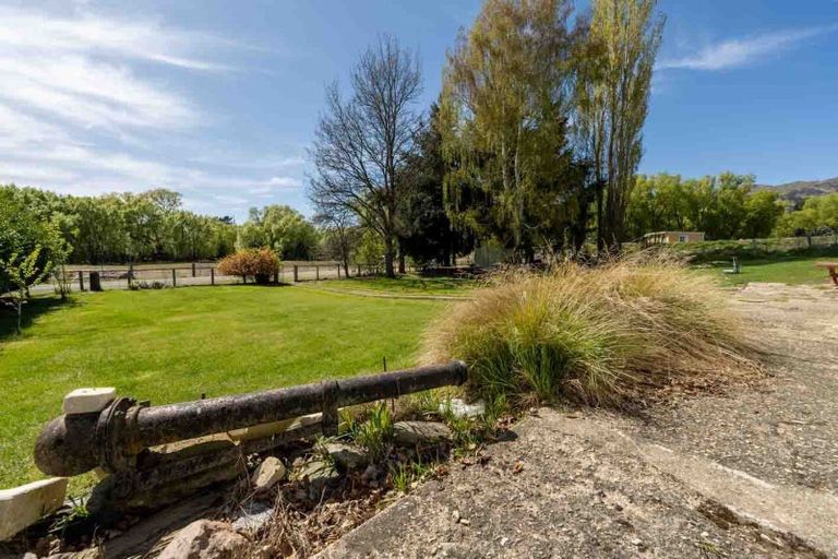 Photo of property in Ledingham Cottage, 46 Mcskimming Road, Patearoa, 9398