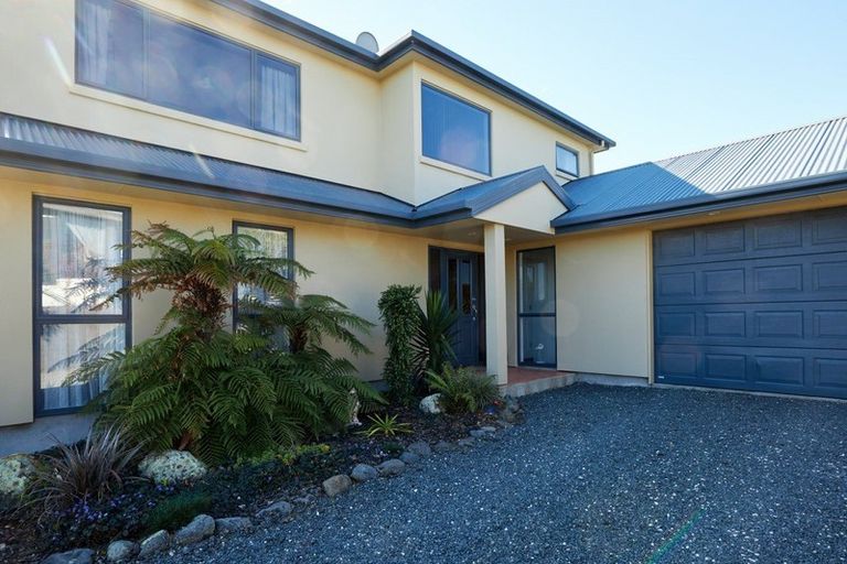 Photo of property in 46 Kotuku Road, South Bay, Kaikoura, 7300