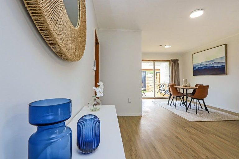 Photo of property in 2/707 York Street, Mahora, Hastings, 4120