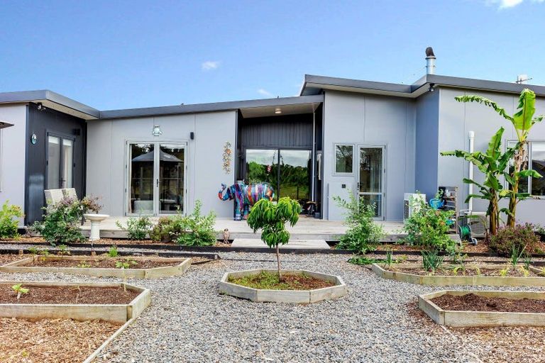 Photo of property in 36 Kanuka Drive, Waitarere, Levin, 5510