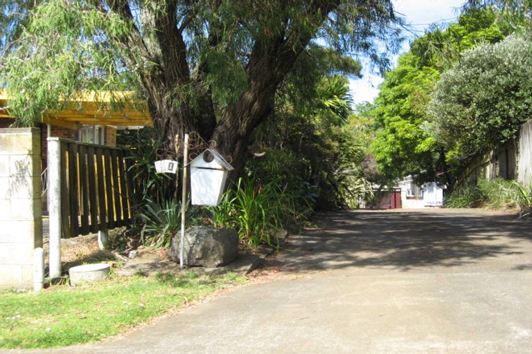 Photo of property in 71 Crawford Avenue, Mangere Bridge, Auckland, 2022