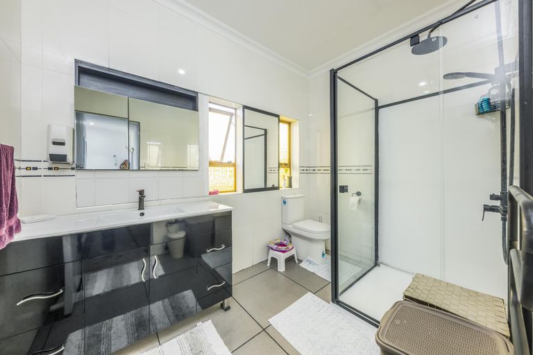 Photo of property in 187 Gray Avenue, Papatoetoe, Auckland, 2024