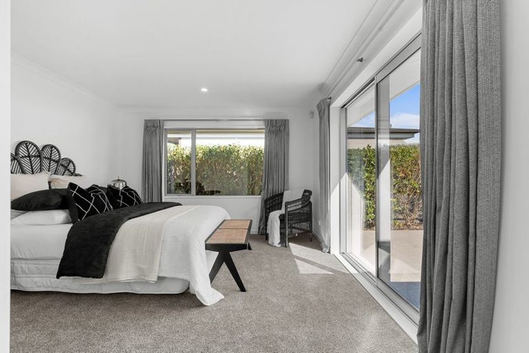 Photo of property in 32 The Runway, Wigram, Christchurch, 8042