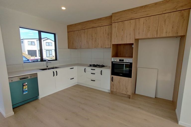 Photo of property in 27 Tumu Road, Papakura, 2110