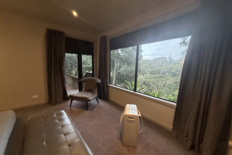 Photo of property in 40 Hiwihau Place, Glenfield, Auckland, 0629