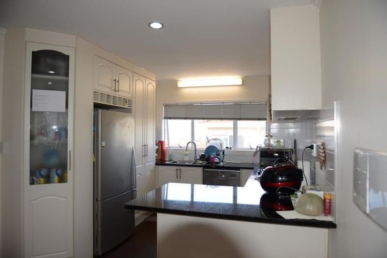 Photo of property in 1/369 East Coast Road, Mairangi Bay, Auckland, 0630