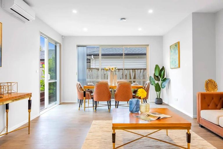 Photo of property in 19 Ahorangi Road, Silverdale, 0932