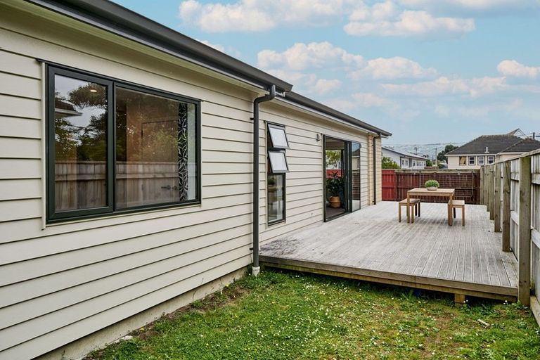 Photo of property in 12a Atiawa Crescent, Waiwhetu, Lower Hutt, 5010