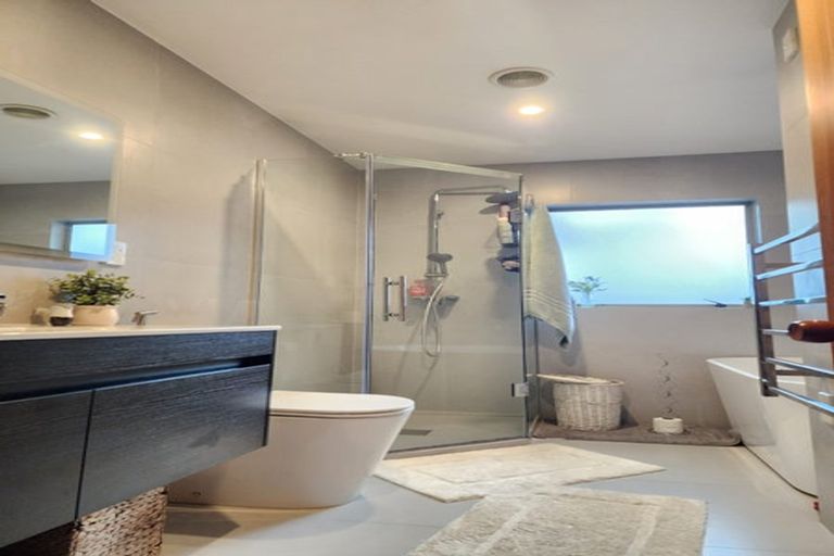 Photo of property in 1/8 Ramsgate Terrace, Mairangi Bay, Auckland, 0630