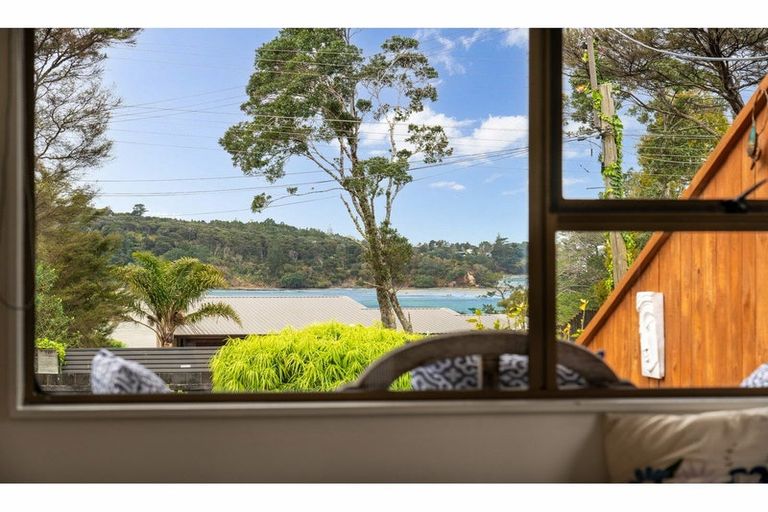 Photo of property in 673 Huia Road, Parau, Auckland, 0604