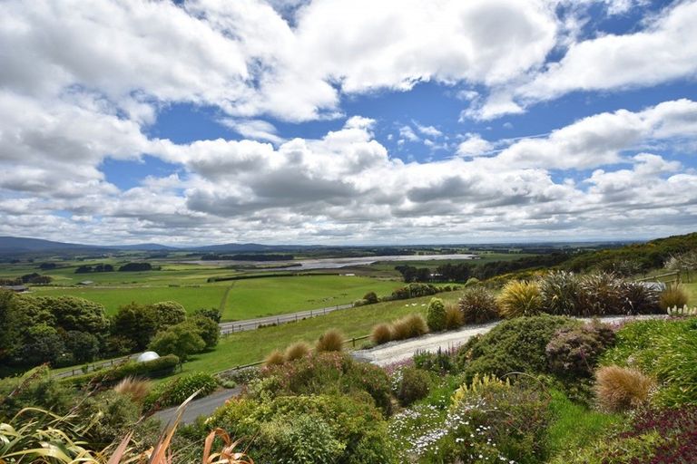 Photo of property in 417 Orepuki Riverton Highway, Longwood, Riverton, 9881