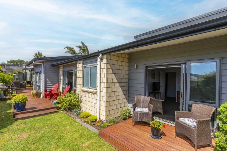 Photo of property in 3 Caterer Lane, Paraparaumu, 5032