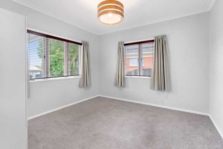 Photo of property in 80 Helvetia Road, Pukekohe, 2120
