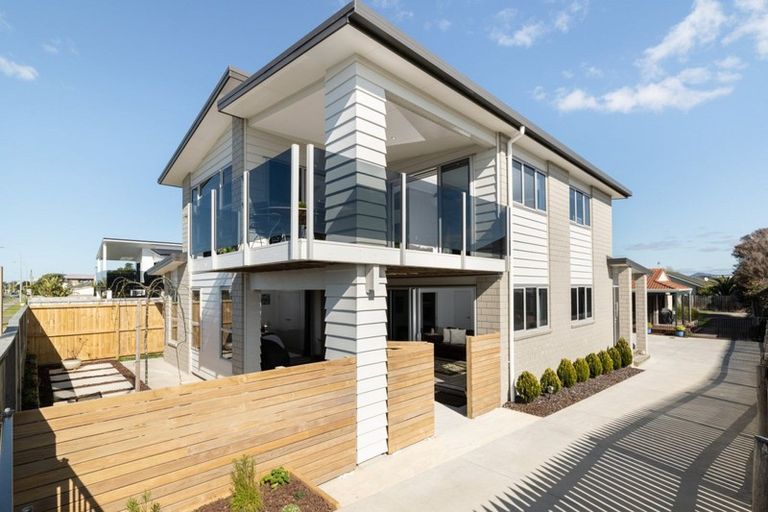 Photo of property in 912a Papamoa Beach Road, Papamoa Beach, Papamoa, 3118