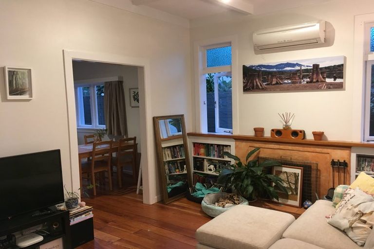 Photo of property in 1/7 Nile Road, Milford, Auckland, 0620