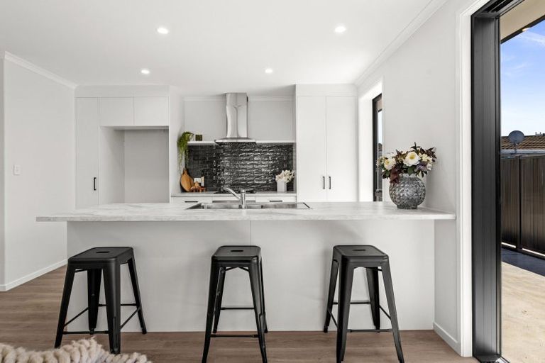 Photo of property in 13a Warwick Crescent, Taradale, Napier, 4112