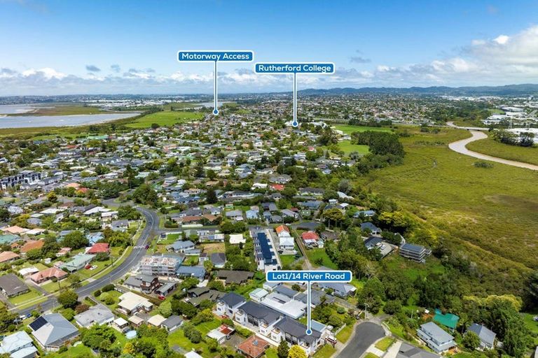 Photo of property in 14b River Road, Te Atatu Peninsula, Auckland, 0610