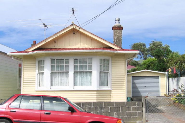 Photo of property in 6 Milton Street, Berhampore, Wellington, 6023