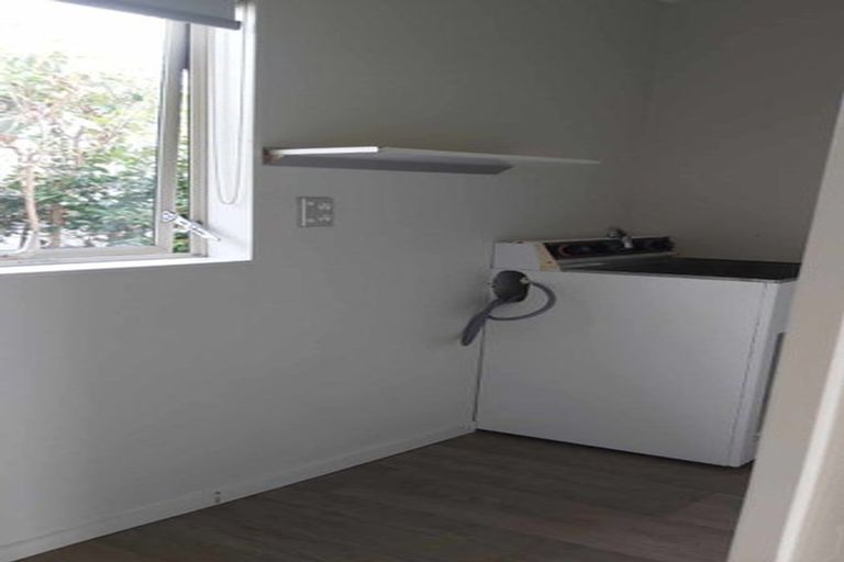 Photo of property in 95 Deep Creek Road, Waiake, Auckland, 0630