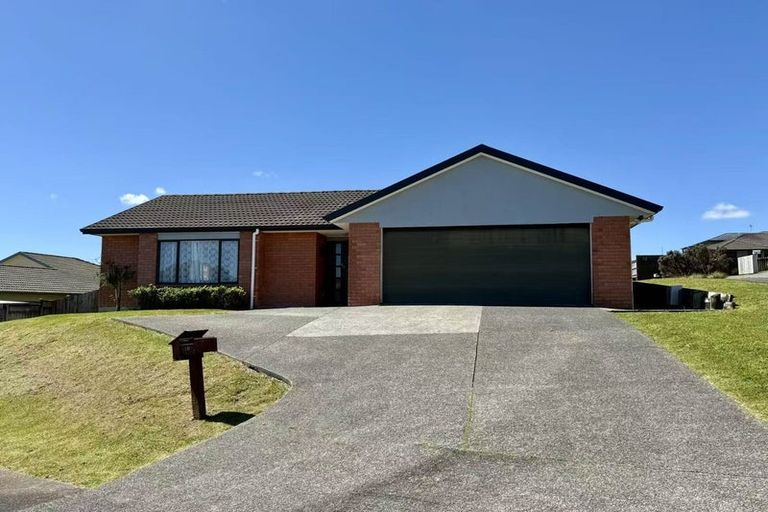 Photo of property in 19 Roy Maloney Drive, Henderson, Auckland, 0612