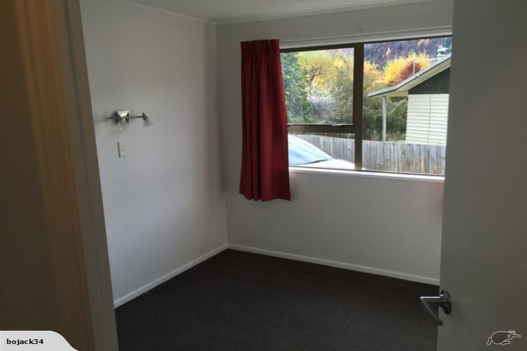 Photo of property in 15 Hood Crescent, Arrowtown, 9302
