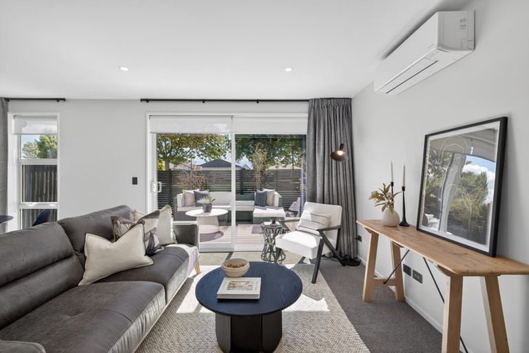 Photo of property in 157 Yaldhurst Road, Sockburn, Christchurch, 8042