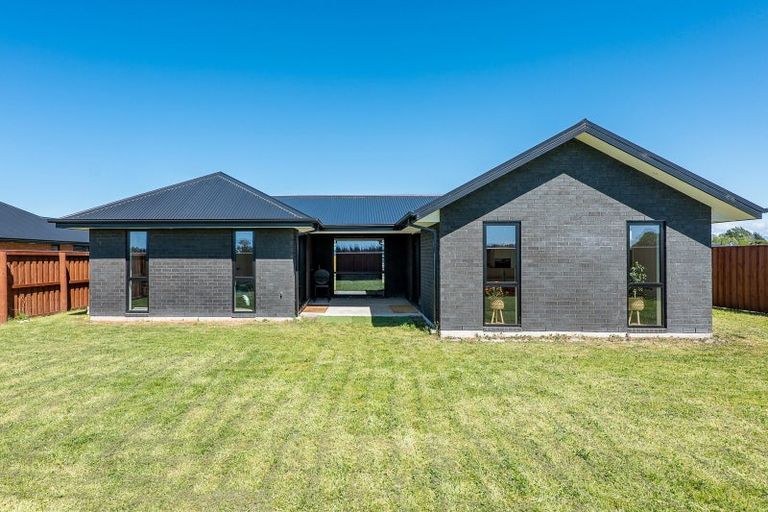 Photo of property in 52 Eric Crozier Road, Darfield, 7571