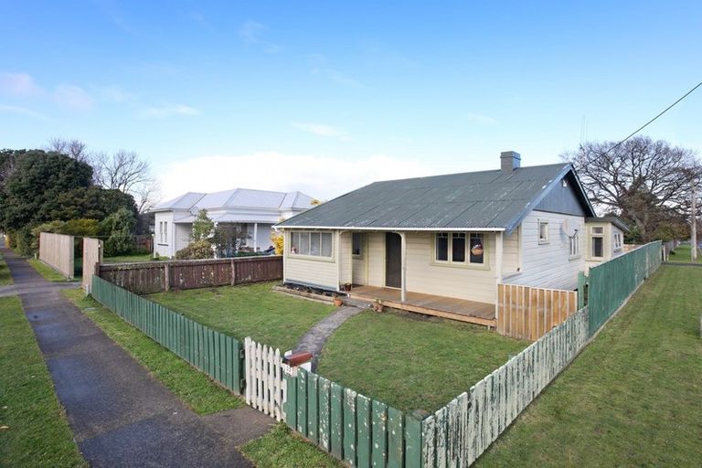 Photo of property in 35 Cuba Street, Marton, 4710