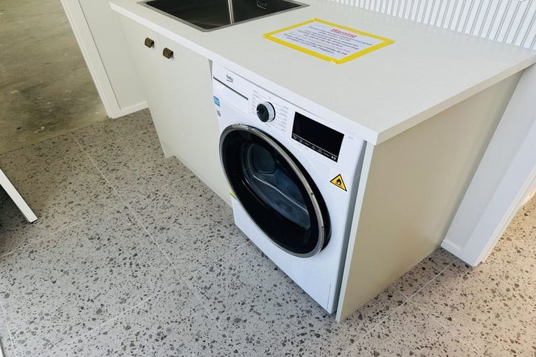 Photo of property in 6 Kourataki Road, Baverstock, Hamilton, 3200