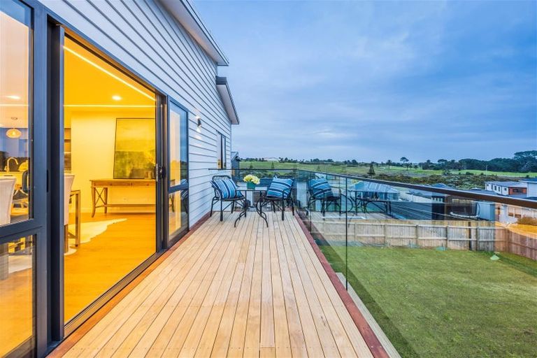 Photo of property in 7 Hutukawa Drive, Beachlands, Auckland, 2018