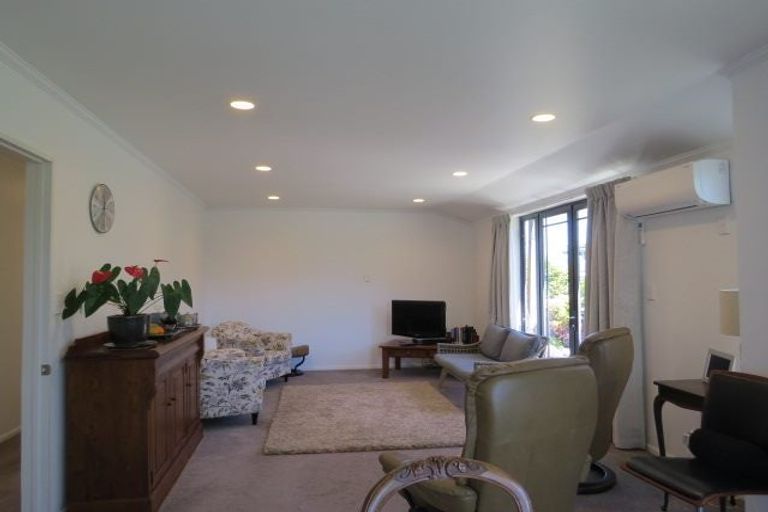 Photo of property in 2 Crescent Street, Richmond, 7020