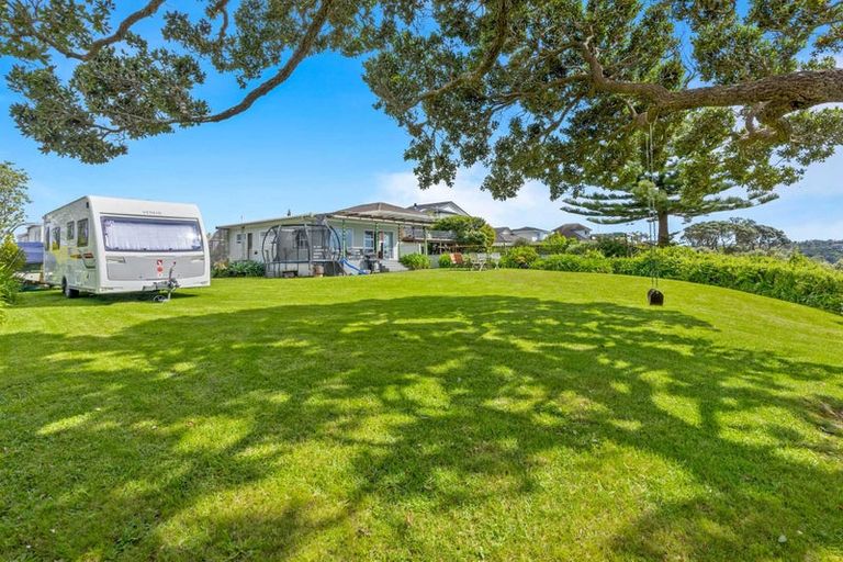 Photo of property in 43 Tiri Road, Manly, Whangaparaoa, 0930