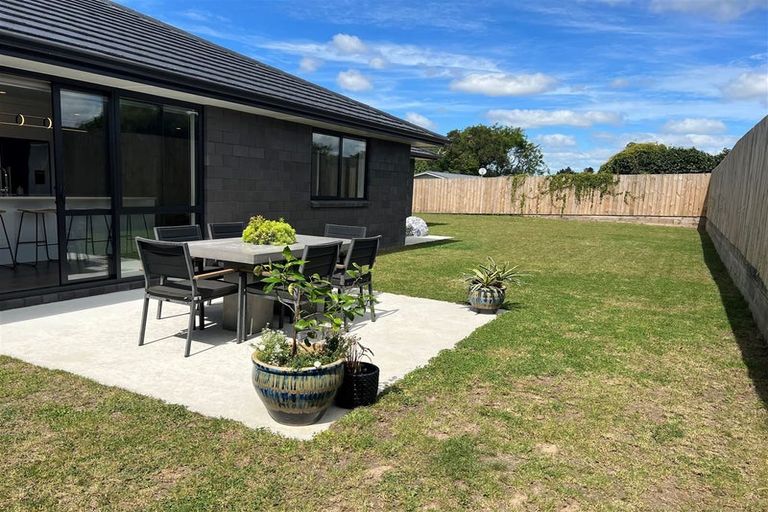 Photo of property in 11 Murray Ward Drive, Te Kauwhata, 3710