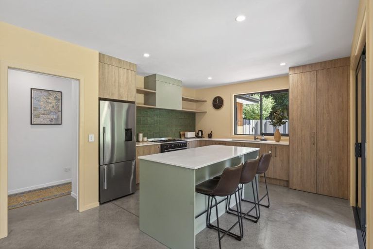 Photo of property in 94 Eliot Street, New Plymouth, 4310
