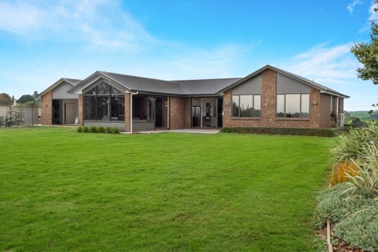 Photo of property in 7 Windleborn Road, Ngahinapouri, Hamilton, 3290