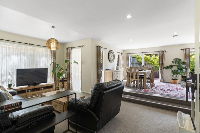 Photo of property in 3 Stamford Crescent, Flat Bush, Auckland, 2019