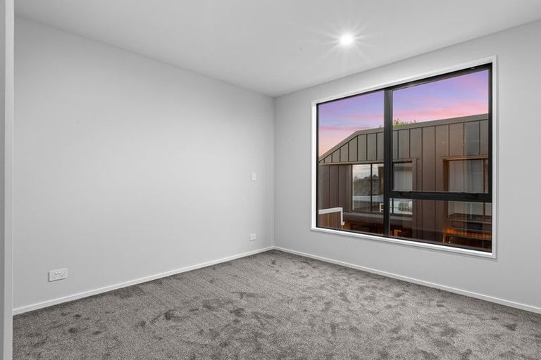 Photo of property in 2/76 Caledonian Road, St Albans, Christchurch, 8014