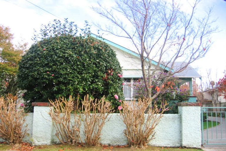 Photo of property in 19 Matai Street, Woburn, Lower Hutt, 5010