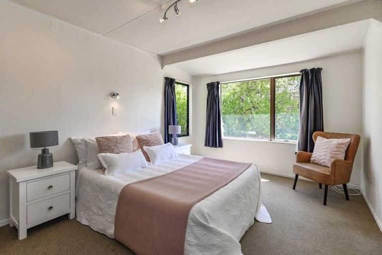 Photo of property in 3 Kaweka Place, Havelock North, 4130