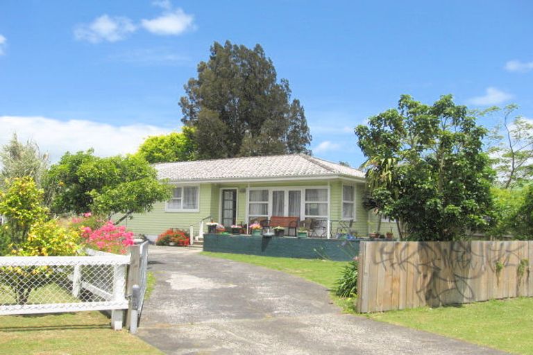 Photo of property in 14 Jupiter Street, Rosehill, Papakura, 2113