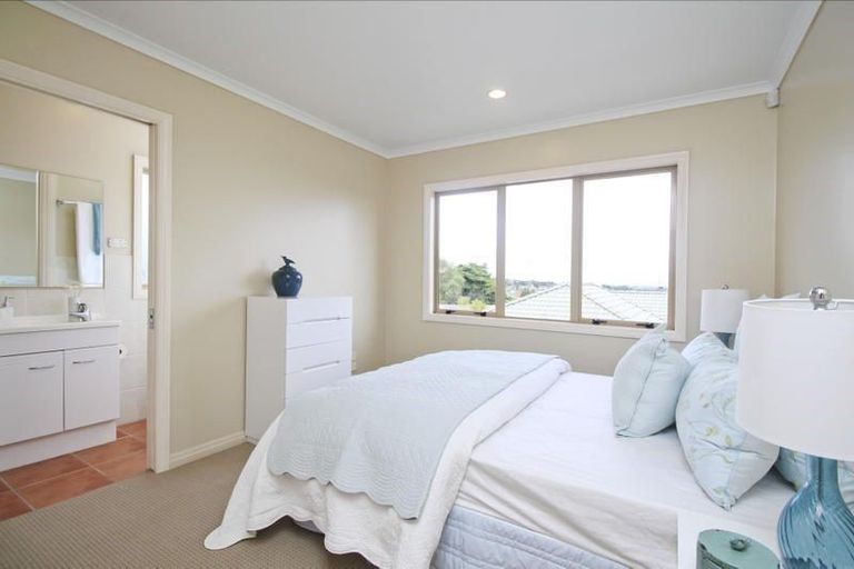 Photo of property in 20 Genesis Place, Flat Bush, Auckland, 2019