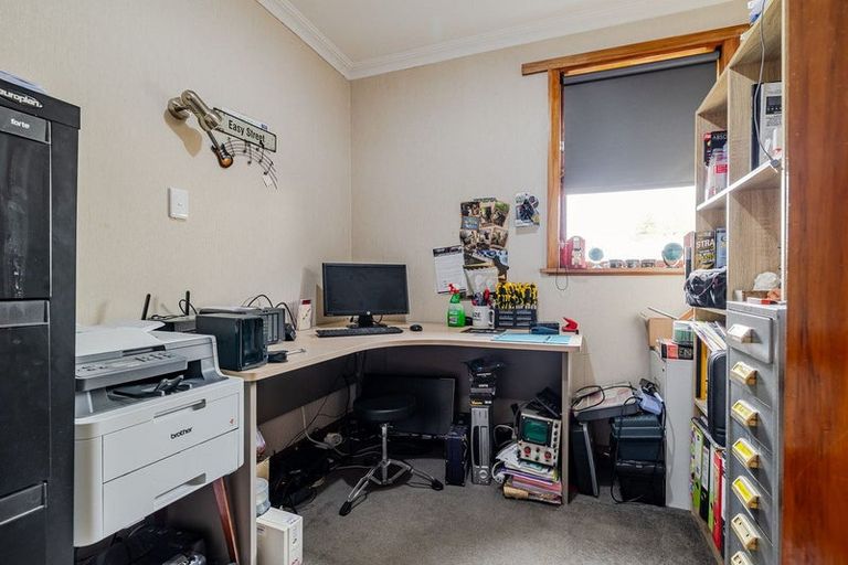 Photo of property in 27 Sheffield Street, Awapuni, Palmerston North, 4412