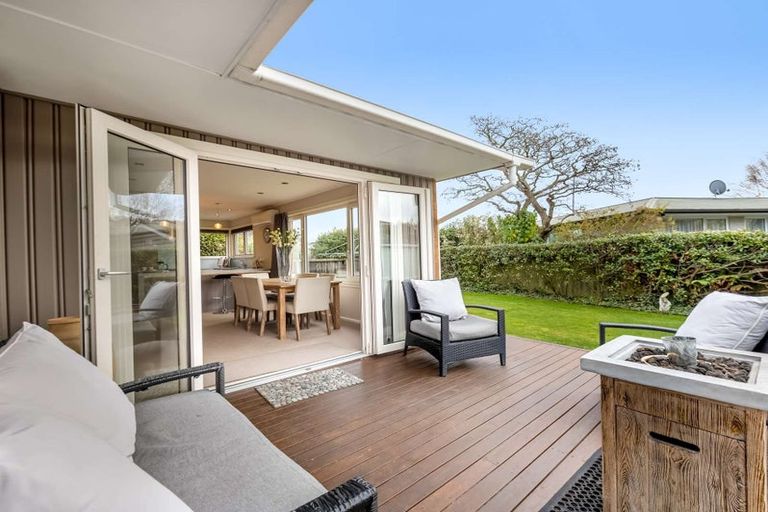 Photo of property in 14 Glenavon Place, Ilam, Christchurch, 8041