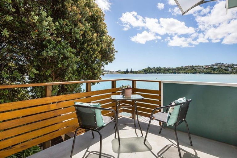 Photo of property in 14a Trevor Terrace, Paremata, Porirua, 5024