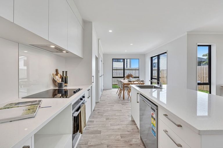 Photo of property in 9/16 Russell Road, Manurewa, Auckland, 2102