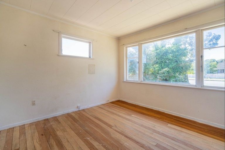 Photo of property in 60 Te Kupe Road, Paraparaumu Beach, Paraparaumu, 5032