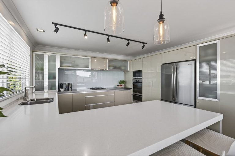 Photo of property in 22a Belt Road, Moturoa, New Plymouth, 4310